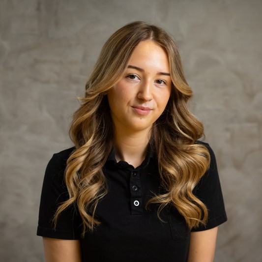 Molly, Future Professional at Avesta Hair